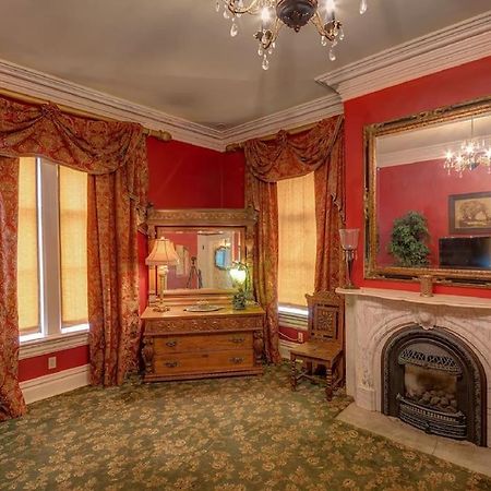 Merry Mansion East Dubuque المظهر الخارجي الصورة