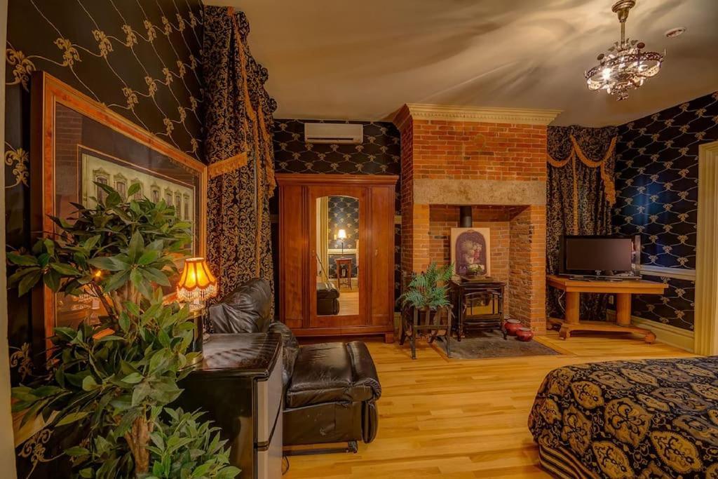 Merry Mansion East Dubuque المظهر الخارجي الصورة