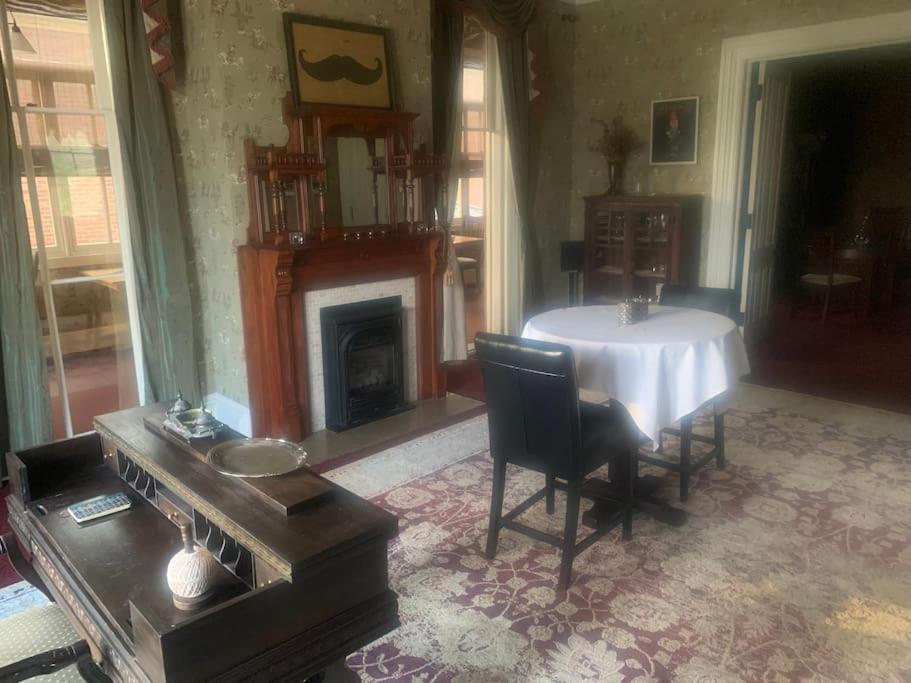Merry Mansion East Dubuque المظهر الخارجي الصورة