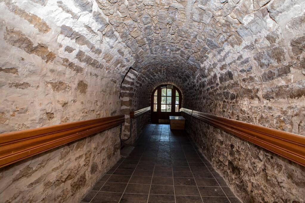Merry Mansion East Dubuque المظهر الخارجي الصورة