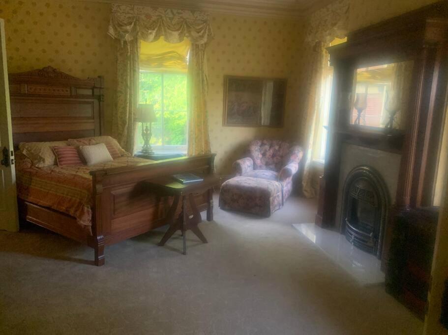 Merry Mansion East Dubuque المظهر الخارجي الصورة